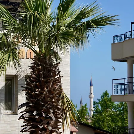 Domizil Lina Art 3* Guzelcamlı