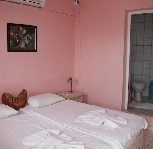 Domizil Lina Art Penzion Guzelcamlı